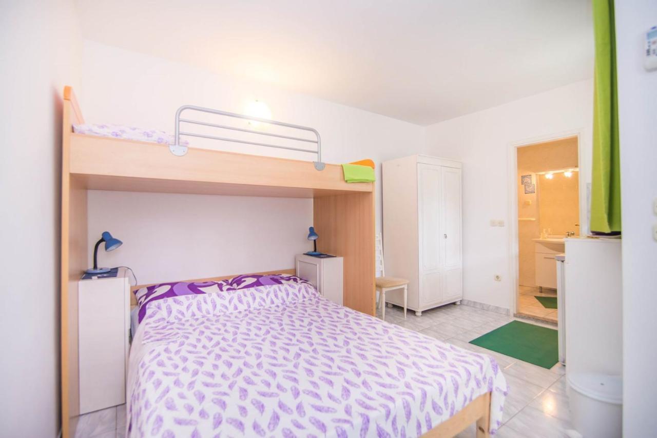 Apartments Mili 732 Makarska Bagian luar foto